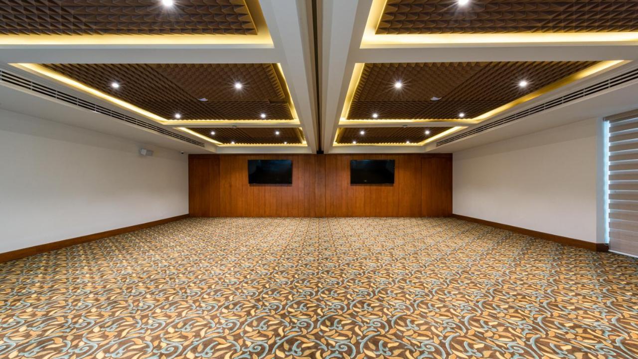 Wayam Mundo Imperial Hotel Merida Bagian luar foto